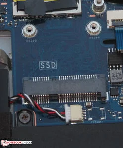 khe ssd Asus Zenbook UX303LA