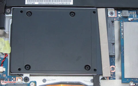 o cung SSD 2.5 Asus Zenbook UX303LA